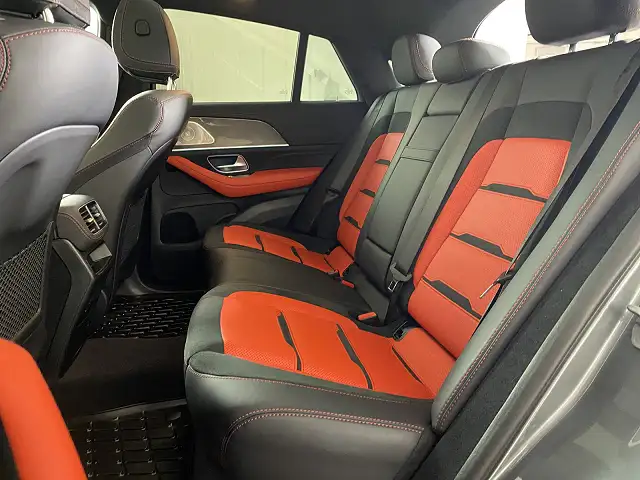 
								Mercedes-Benz GLE 53 AMG Coupe full									