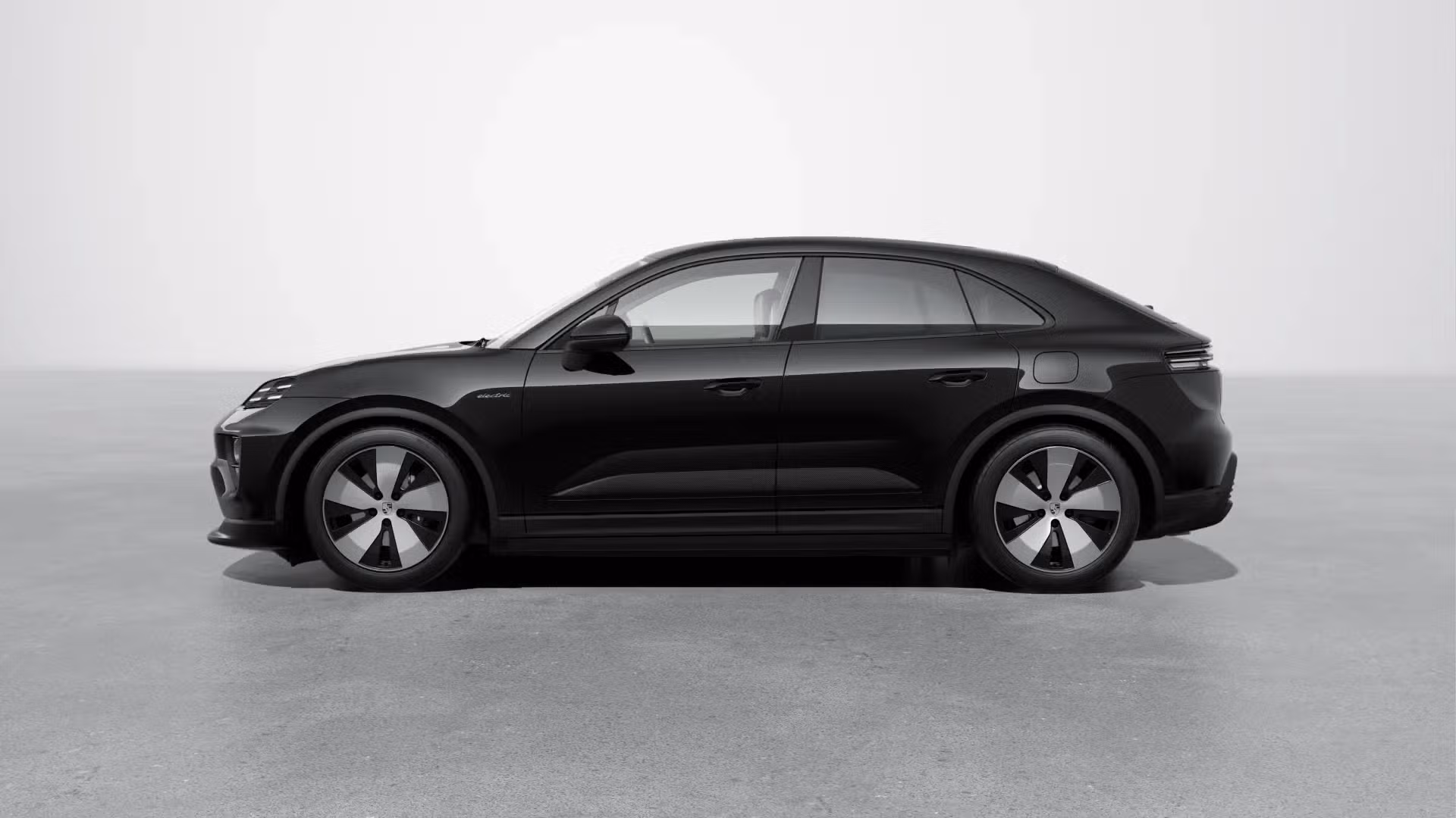 
								Porsche Macan 4S Electric full									