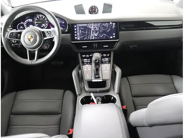 
								Porsche Cayenne Base Platinum full									