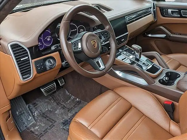 
								Porsche Cayenne Turbo full									