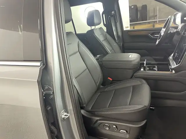 
								GMC Yukon Denali full									