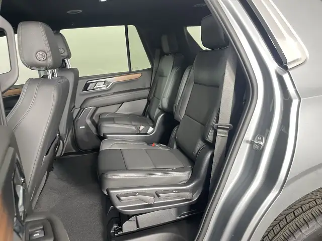 
								GMC Yukon Denali full									