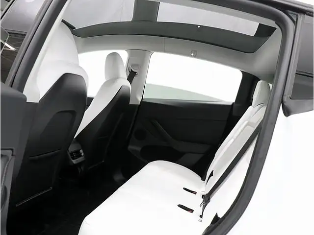 
								Tesla Model Y Performance full									