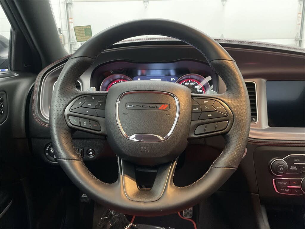 
								Dodge Charger Scat Pack RWD full									