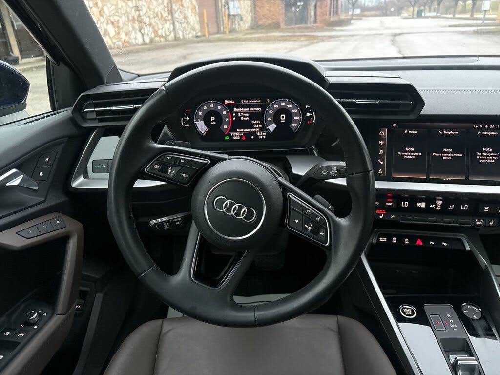 
								Audi A3 40 TFSI Premium FWD full									