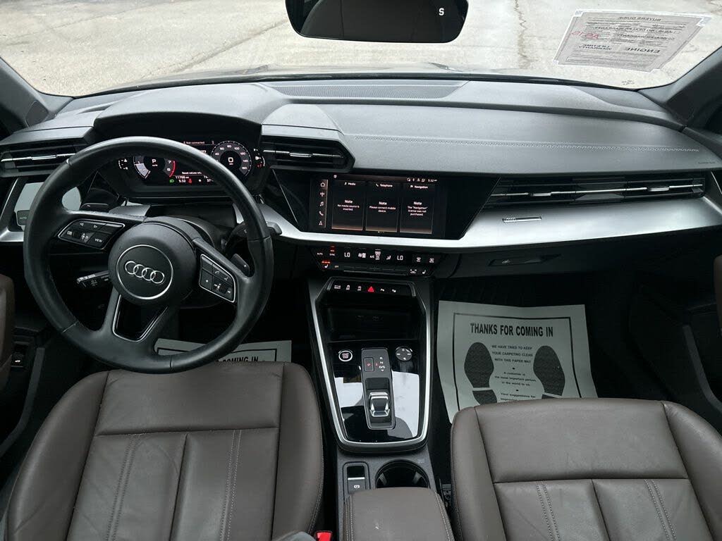 
								Audi A3 40 TFSI Premium FWD full									