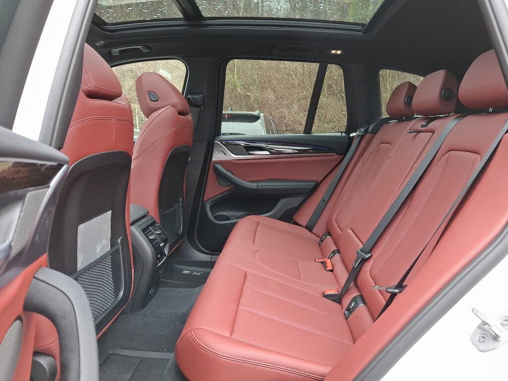 
								BMW X3 xDrive30i AWD full									