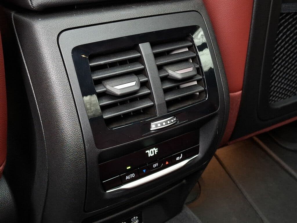 
								BMW X3 xDrive30i AWD full									