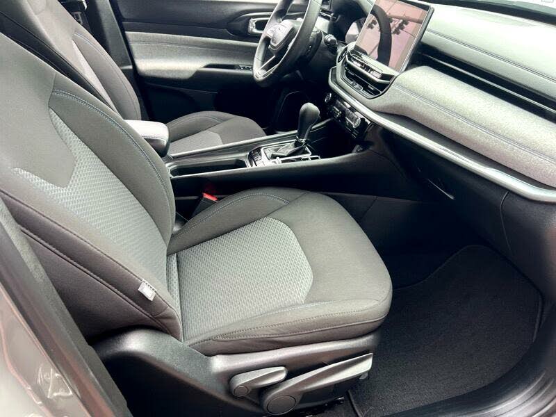 
								Jeep Compass Sport 4WD full									