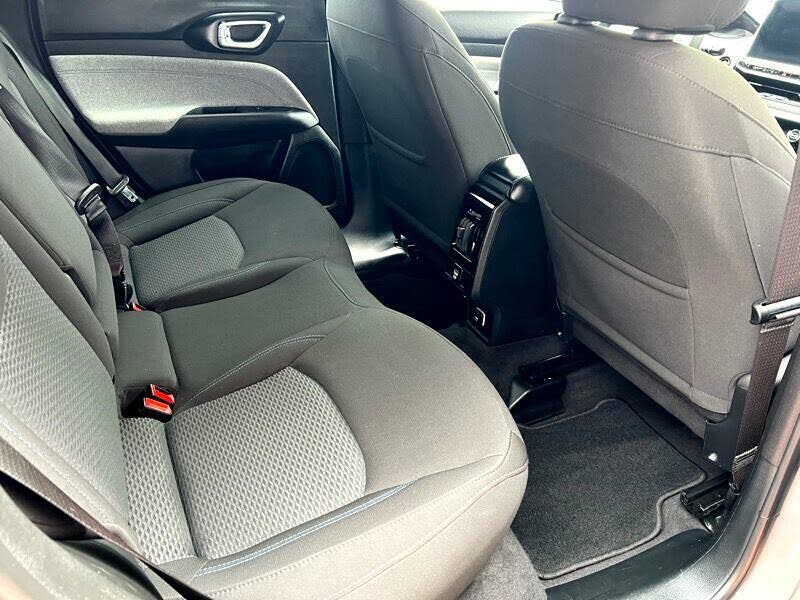 
								Jeep Compass Sport 4WD full									