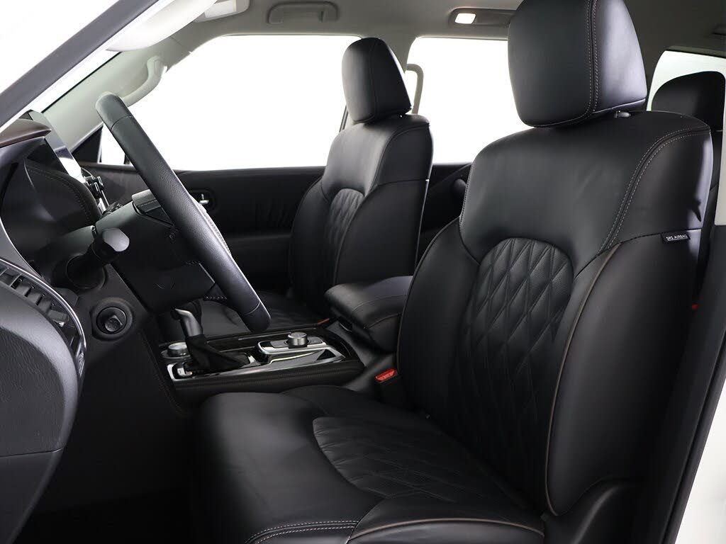 
								Nissan Armada Platinum 4WD full									