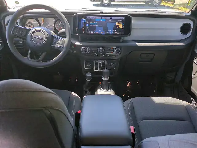 
								Jeep Gladiator Sport full									