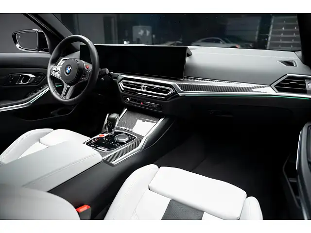 
								BMW M3 Competition full									