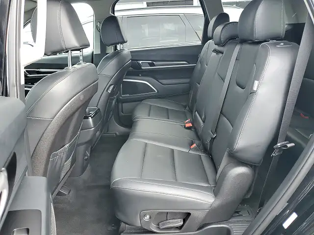 
								Kia Telluride LX full									