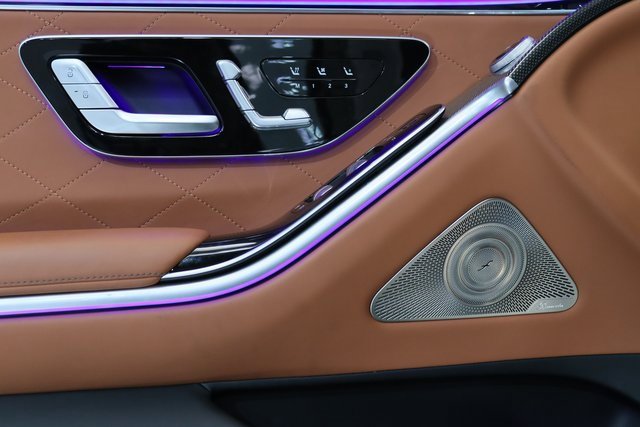 
								Mercedes Benz S 580e 4MATIC Sedan full									