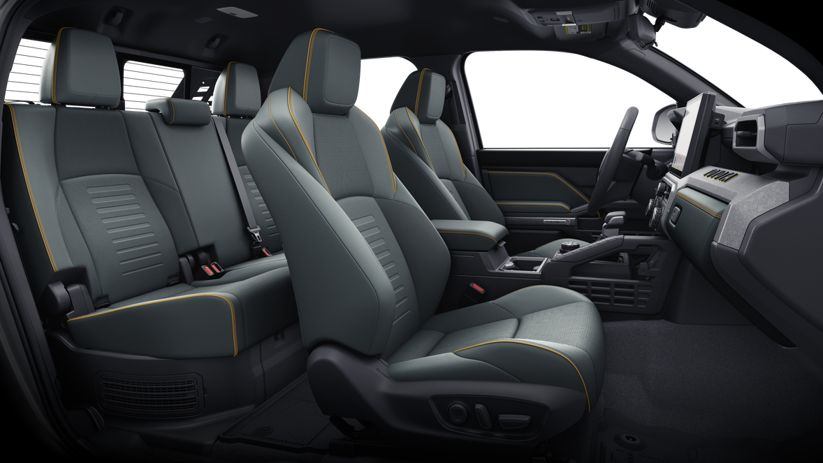 
								Toyota Tacoma Trailhunter full									