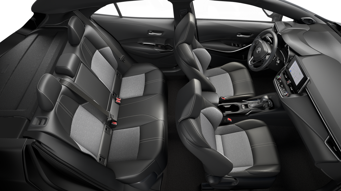 
								Toyota Corolla Hatchback XSE full									