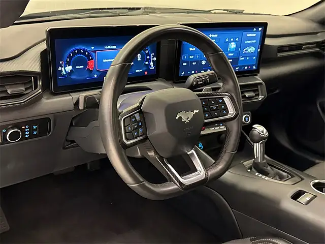 
								Ford Mustang GT full									