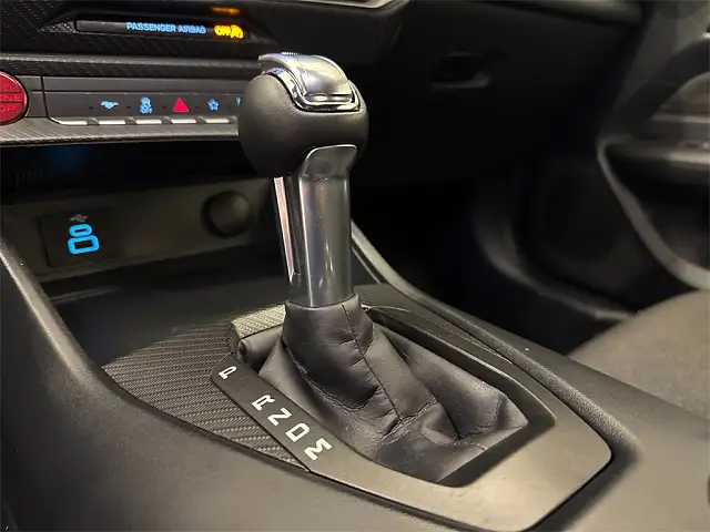 
								Ford Mustang GT full									