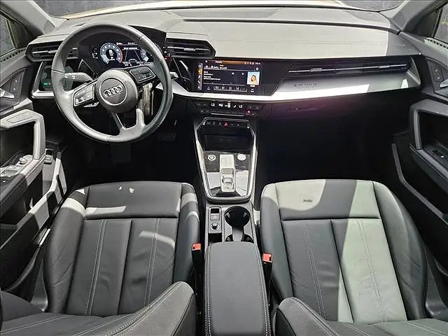 
								Audi A3 Premium full									