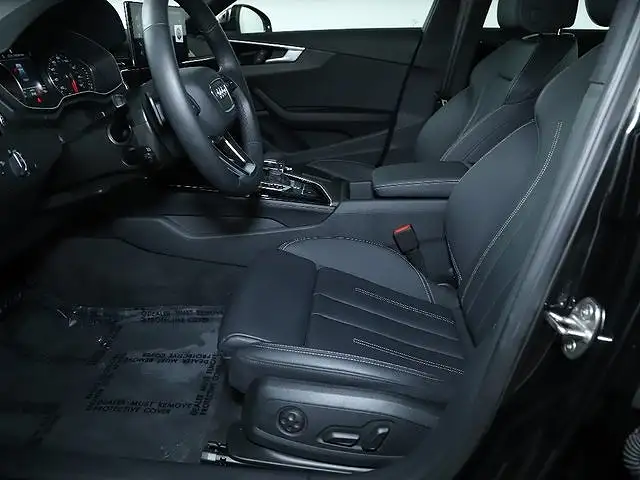 
								Audi A4 Premium 45 full									