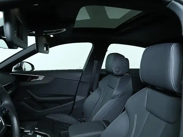 
								Audi A4 Premium 45 full									