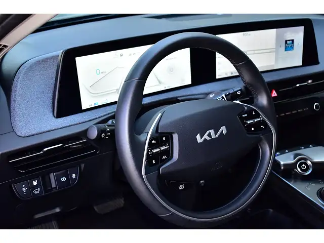 
								Kia EV6 Wind full									