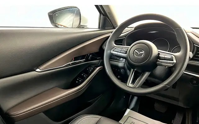 
								Mazda CX-30 S Premium full									