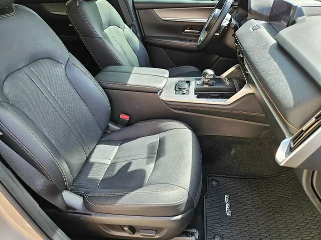 
								Mazda CX-90 Preferred full									