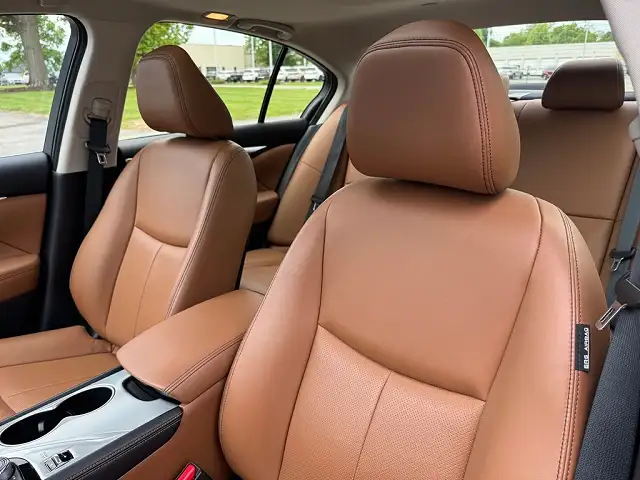 
								Infiniti Q50 Luxe full									