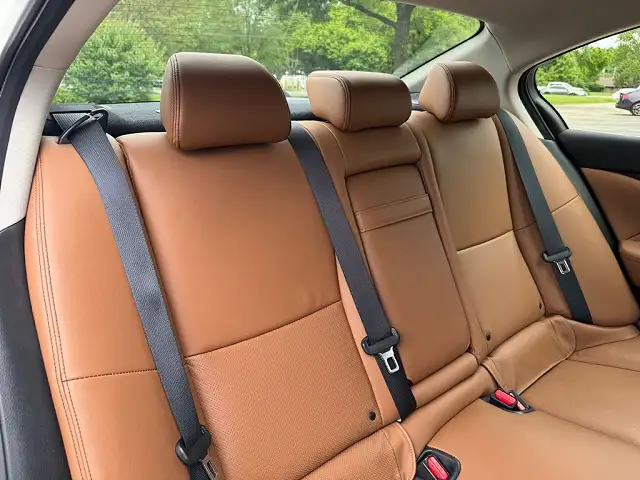 
								Infiniti Q50 Luxe full									