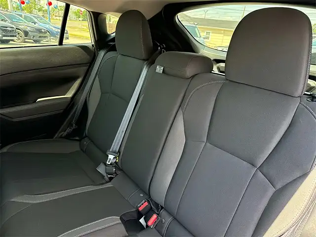 
								Subaru Impreza Base full									