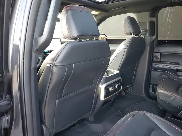 
								Ford Expedition Limited full									