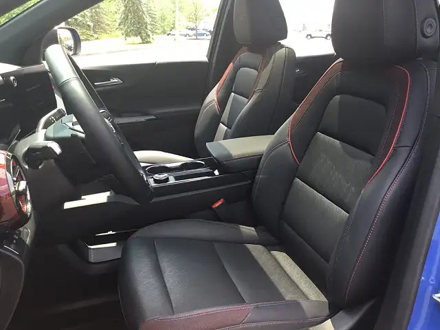 
								Chevrolet Equinox RS full									