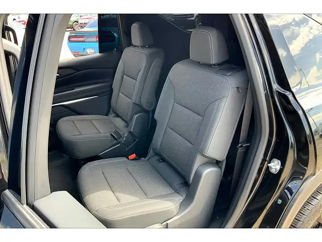 
								Chevrolet Traverse LT LT1 full									