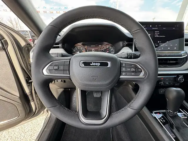 
								Jeep Compass Limited Edition full									