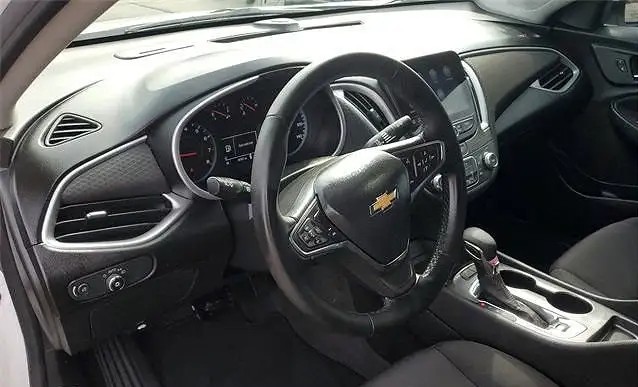 
								Chevrolet Malibu RS full									