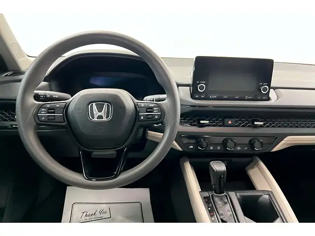 
								Honda Accord EX full									