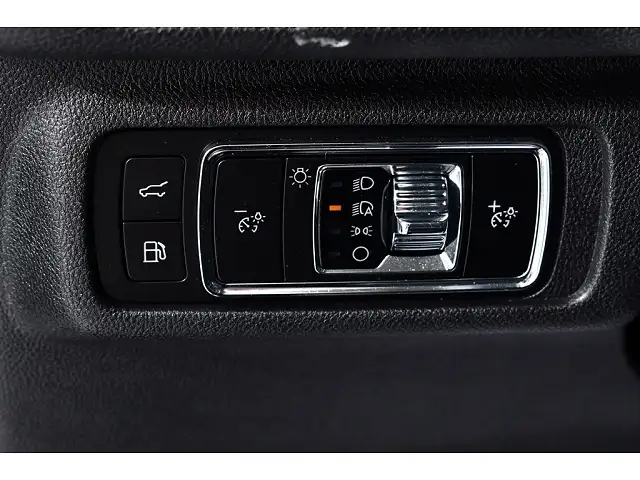 
								Lincoln Corsair Grand Touring full									