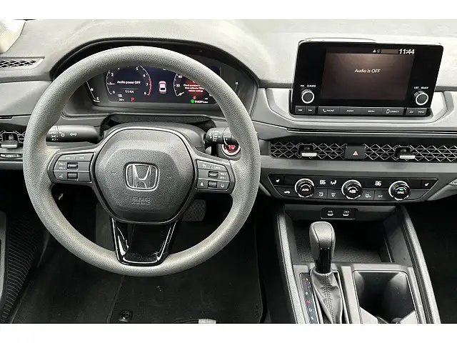 
								Honda Accord EX full									