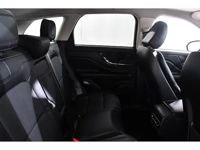 
								Lincoln Corsair Grand Touring full									