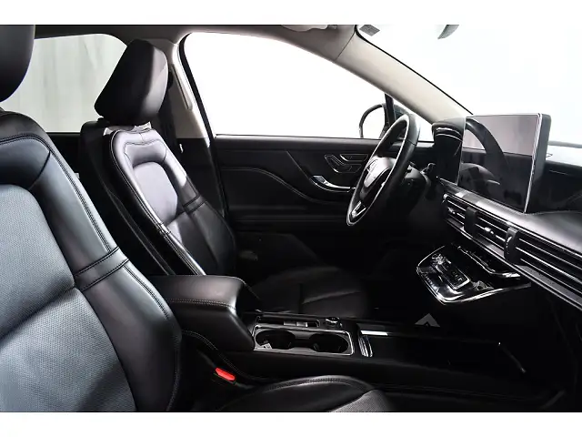 
								Lincoln Corsair Grand Touring full									