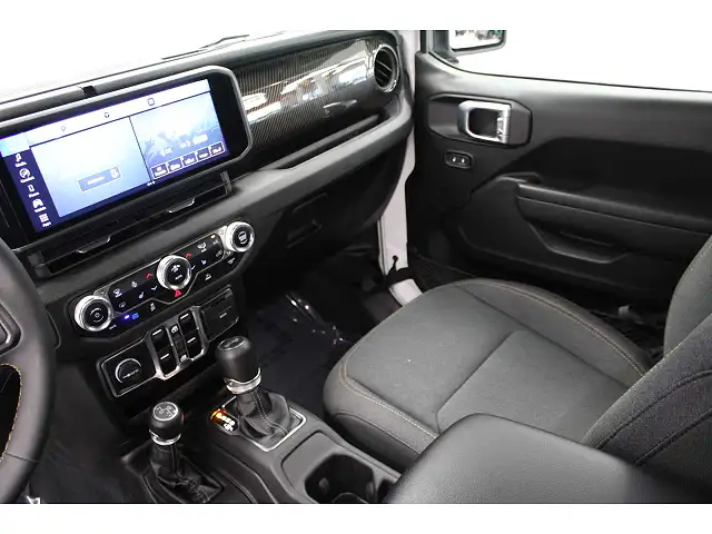 
								Jeep Wrangler Sport 4xe full									